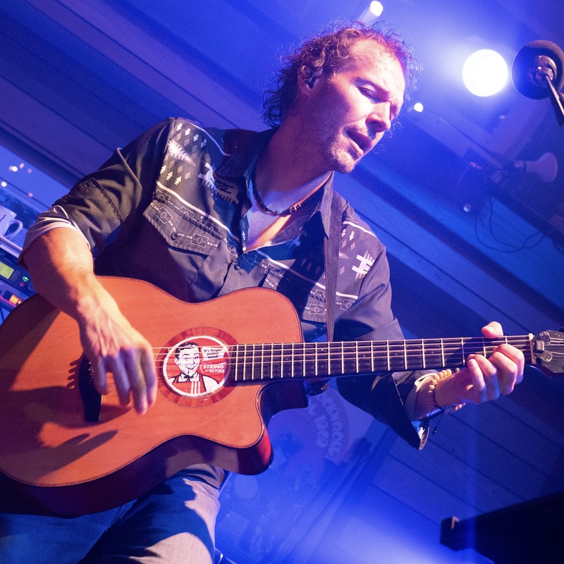 CECILE & RAMONE, Quebec 2025